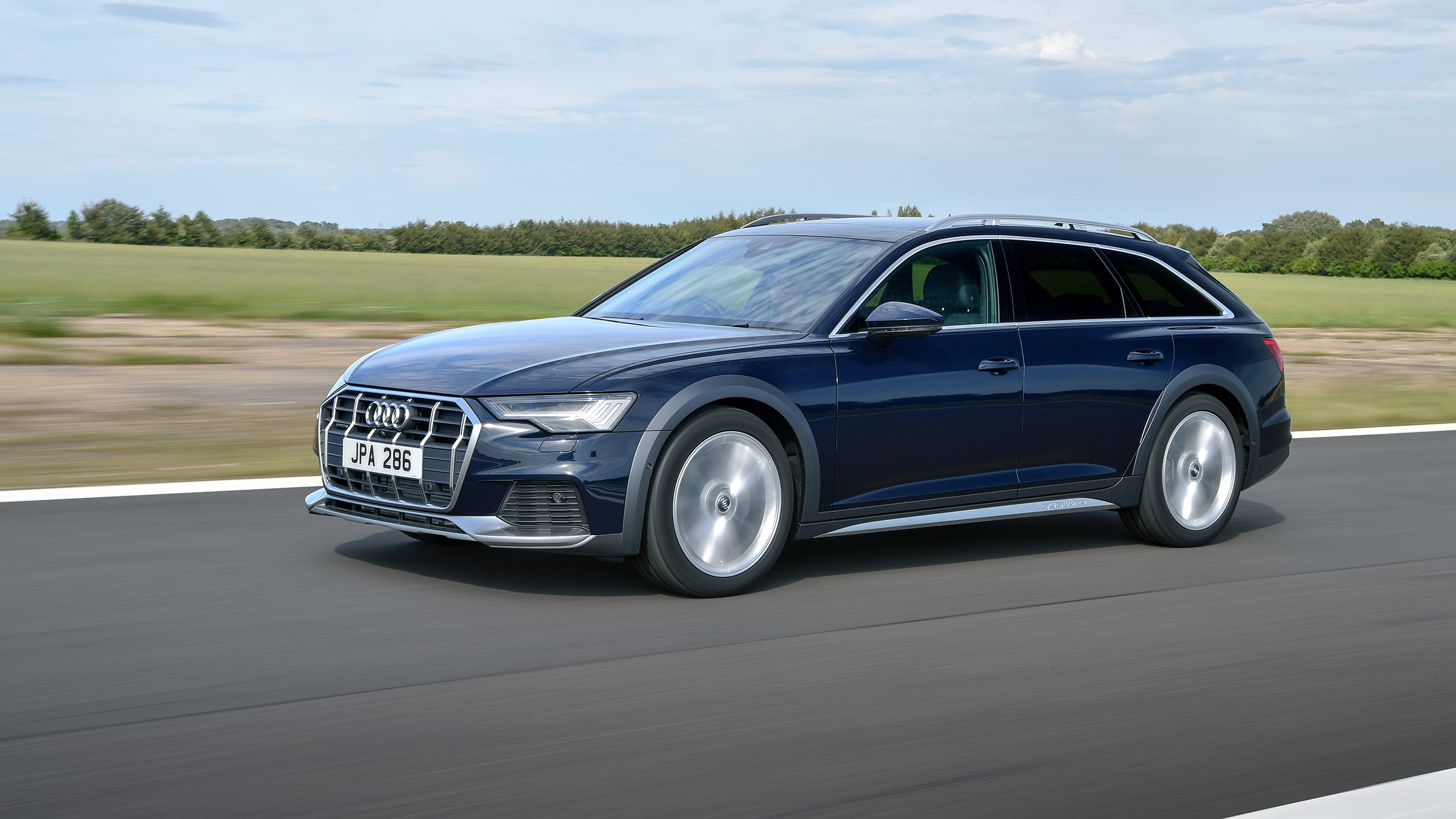 Audi A6 Allroad 2021 – front tracking