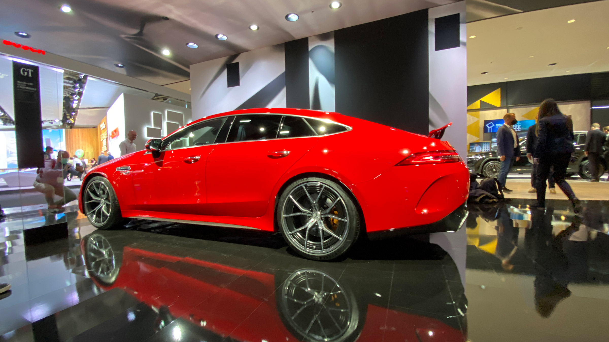 Mercedes-AMG GT63 S E Performance – side