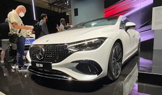 Mercedes EQE