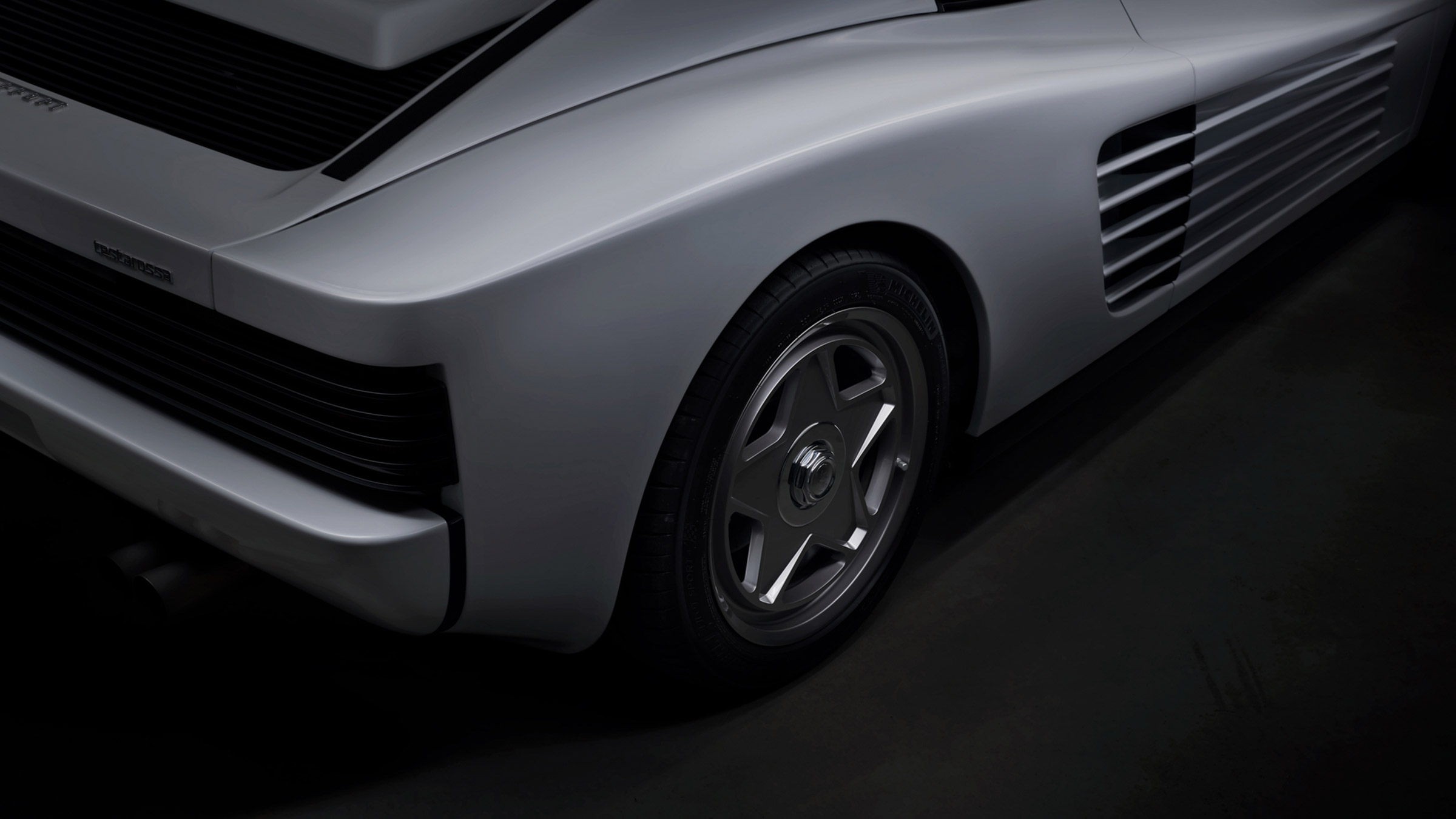 Officine Fioravanti Testarossa ­– rear haunch