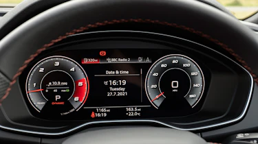 Audi SQ5 Sportback 2021 – dials