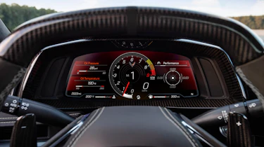 Chevrolet Corvette C8 Z06 – coupe dials