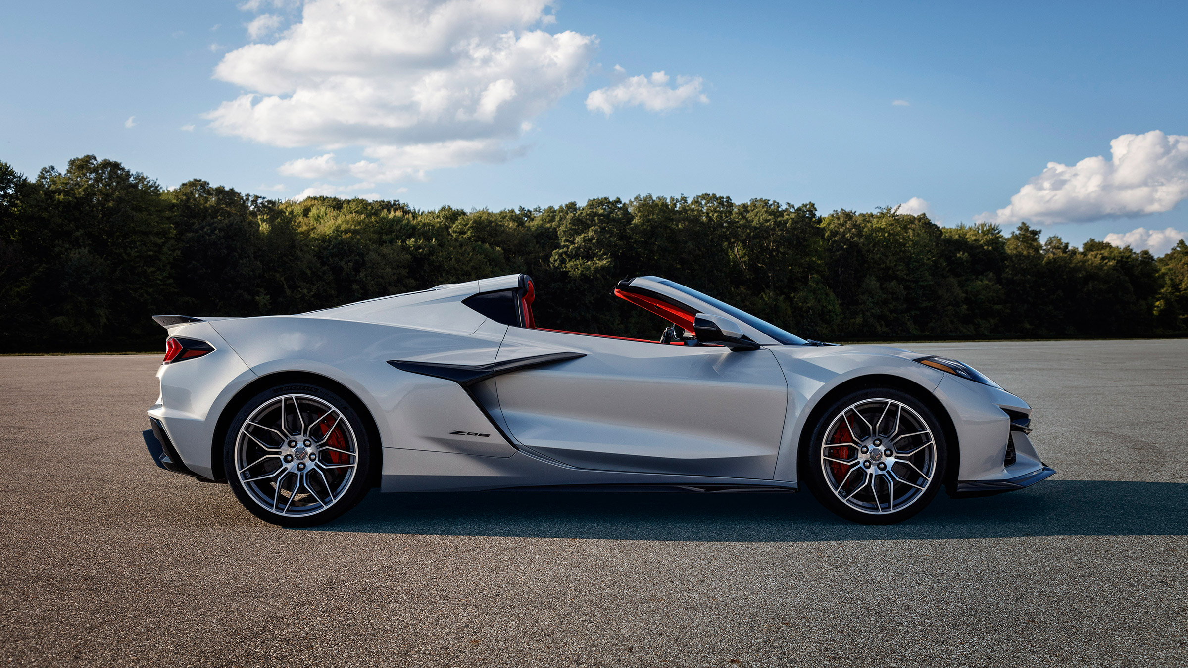 Chevrolet Corvette C8 Z06 – roadster profile