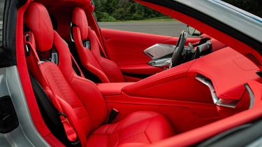 Chevrolet Corvette C8 Z06 – roadster seats