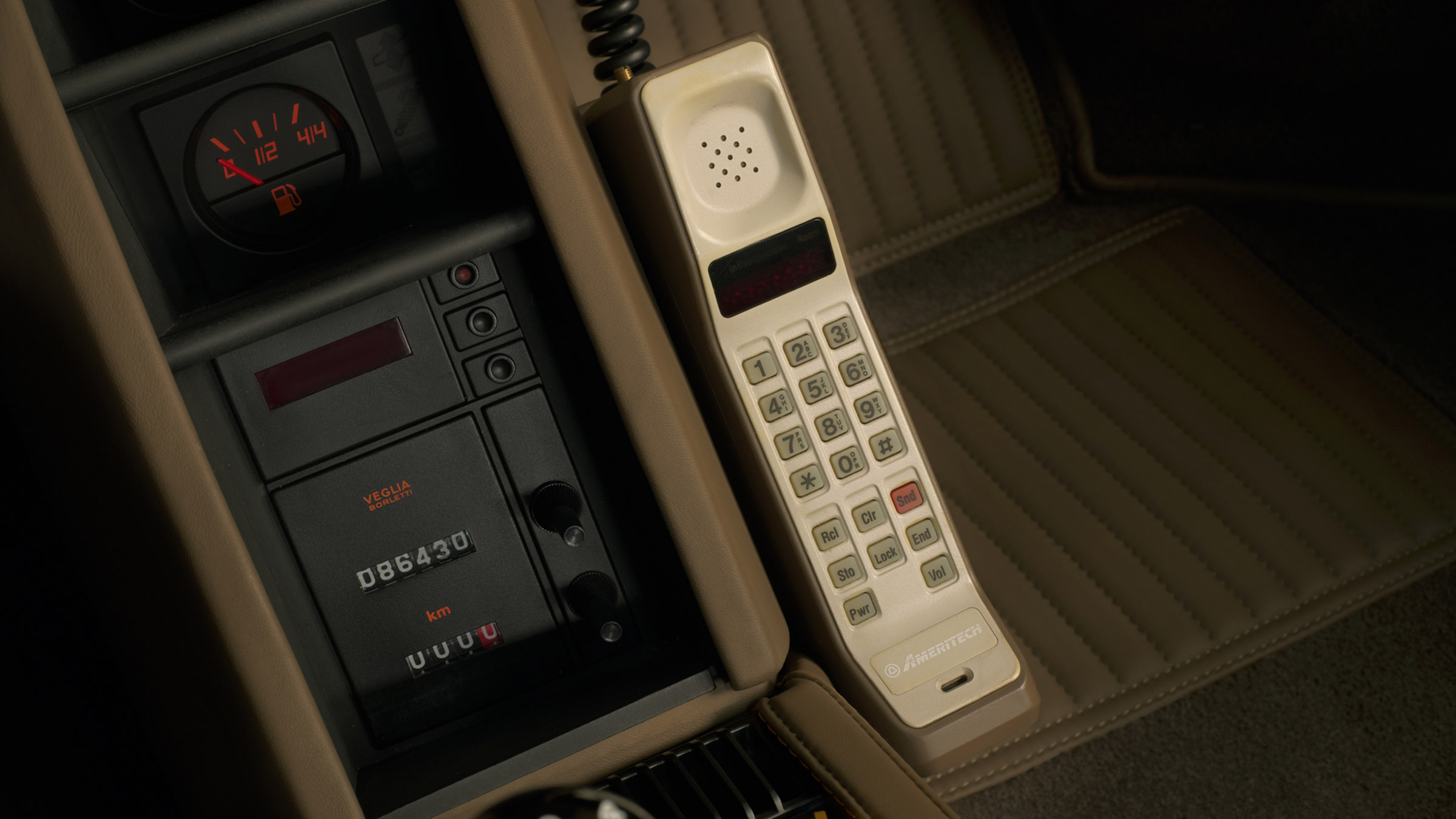 Officine Fioravanti Testarossa ­– handset