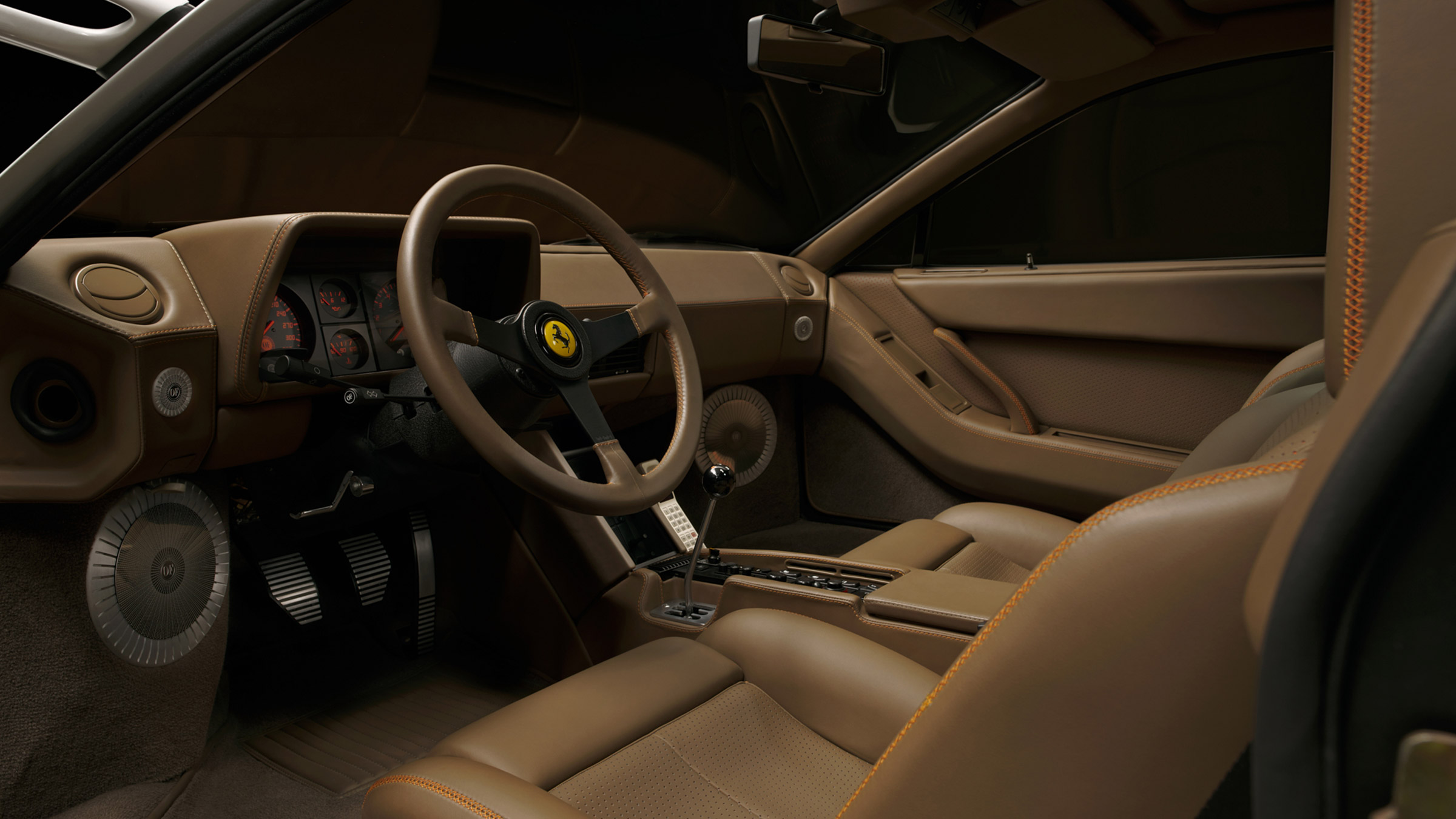 Officine Fioravanti Testarossa ­– cabin