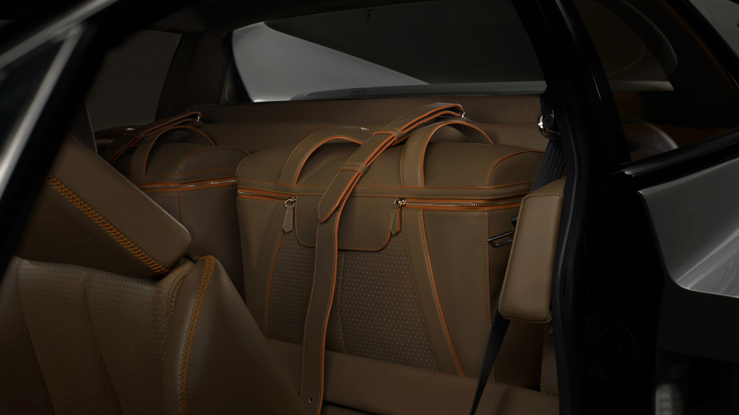 Officine Fioravanti Testarossa ­– luggage