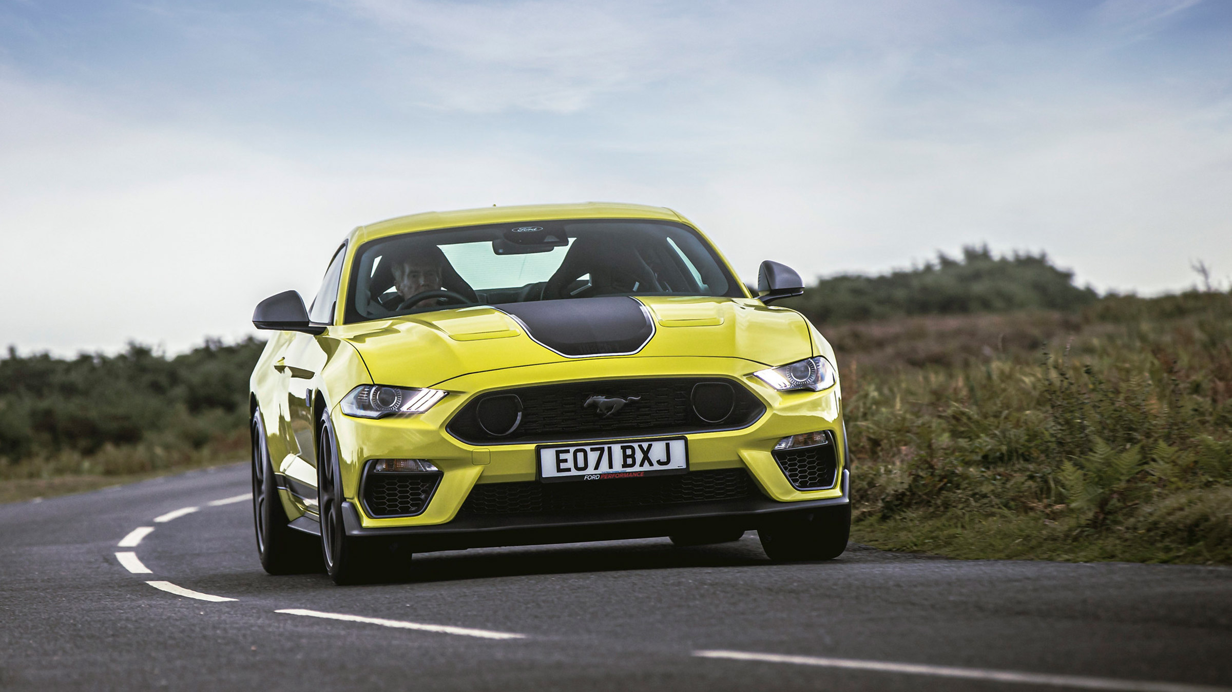 Ford Mustang Mach 1 – cornering