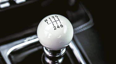 Ford Mustang Mach 1 – knob