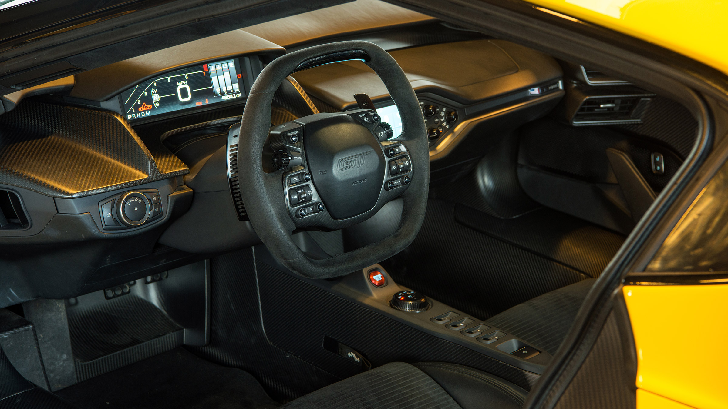 Ford GT review (AP) – inteior