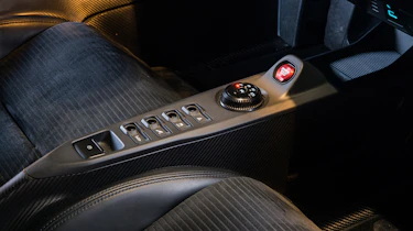 Ford GT review (AP) – console