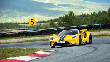 Ford GT review (AP) – slide