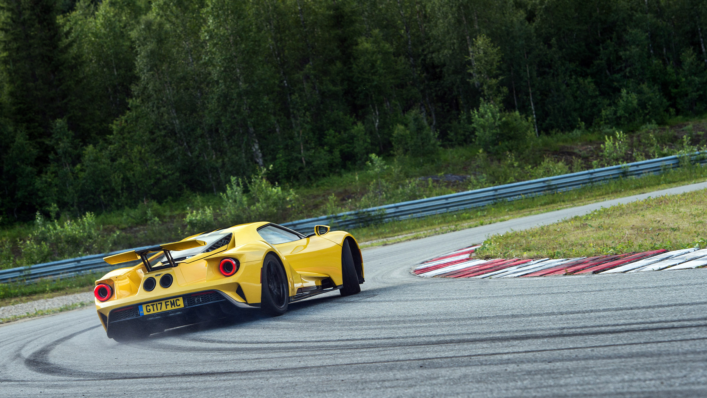 Ford GT review (AP) – slide rear