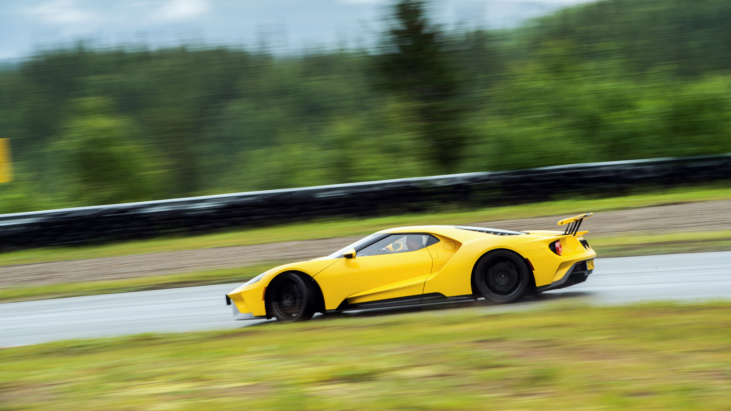 Ford GT review (AP) – pan 