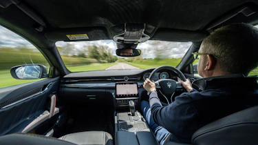 Maserati Quattroporte Trofeo – int driving