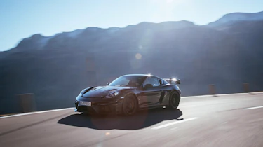 Porsche 718 Cayman GT4 RS proto – front