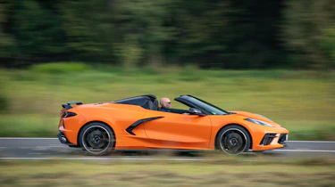 Chevrolet Corvette C8 Cab EU review – side