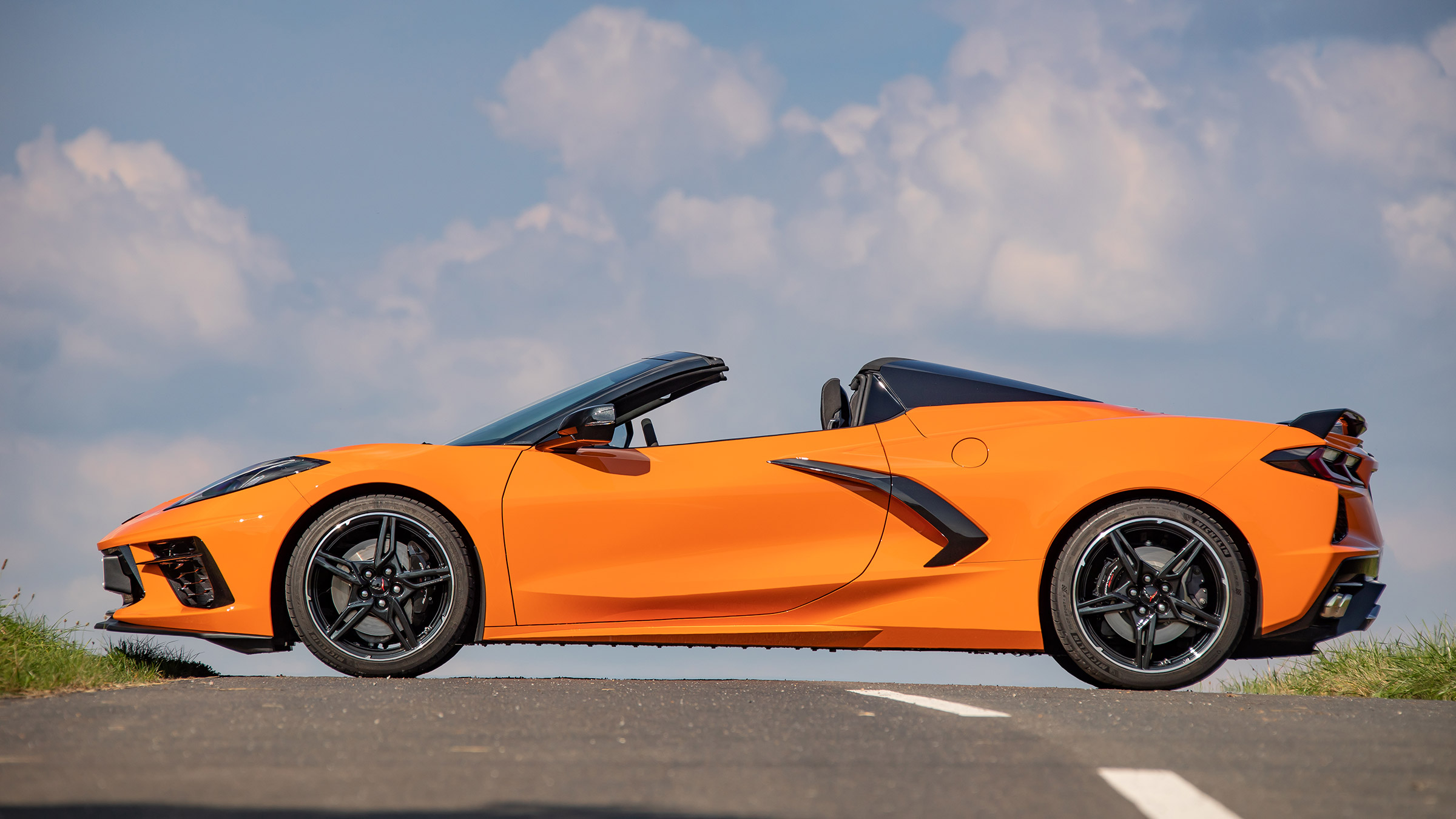 Corvette C8 Cab static side