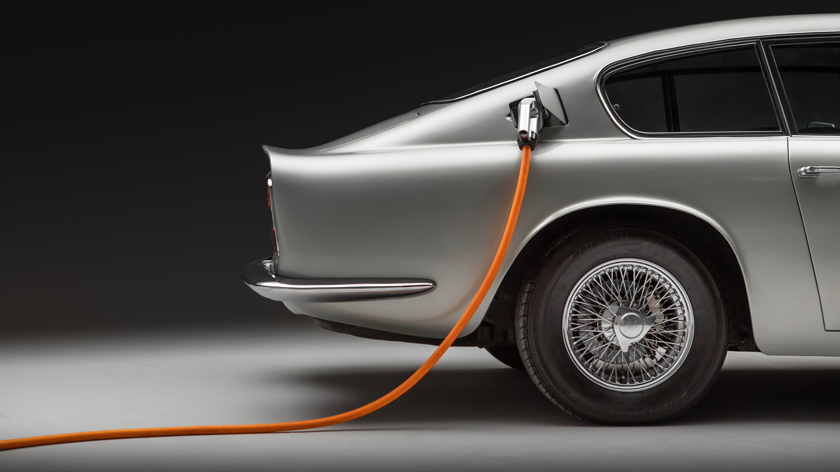Lunaz Aston Martin DB6