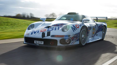 Porsche 911 GT1