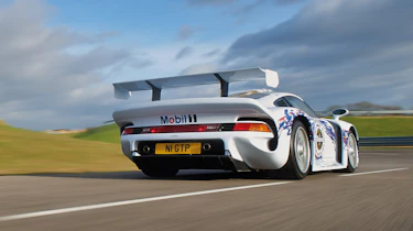 Porsche 911 GT1