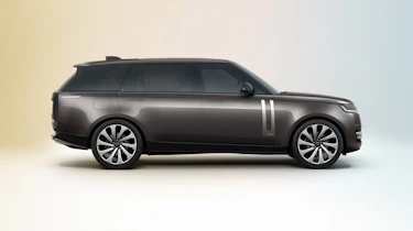 Range Rover MY22 – LWB side