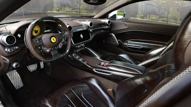 Ferrari BR20 – interior