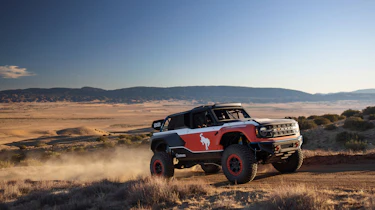 Ford Bronco DR – pan