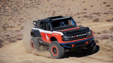 Ford Bronco DR – front 1