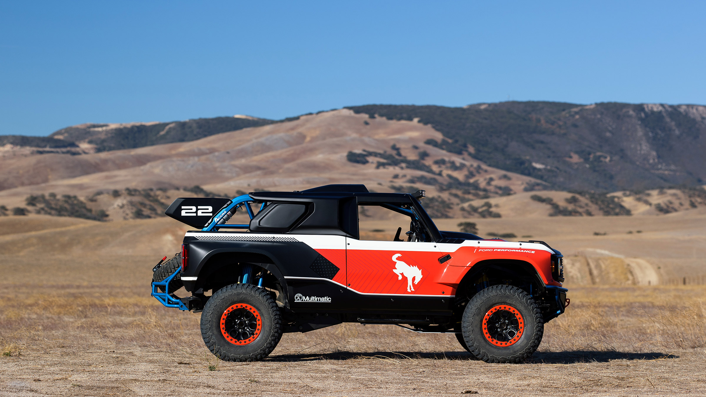 Ford Bronco DR – side