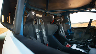 Ford Bronco DR – seats