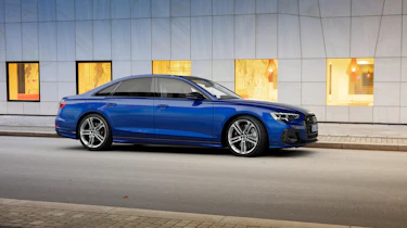 Audi S8 2022 FL – side