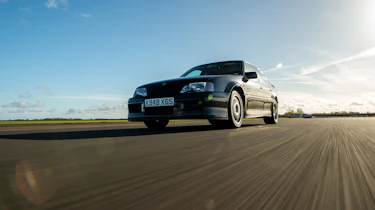Lotus Carlton evo Icon – low tracking1