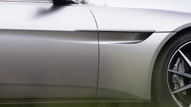 Aston Martin DB10