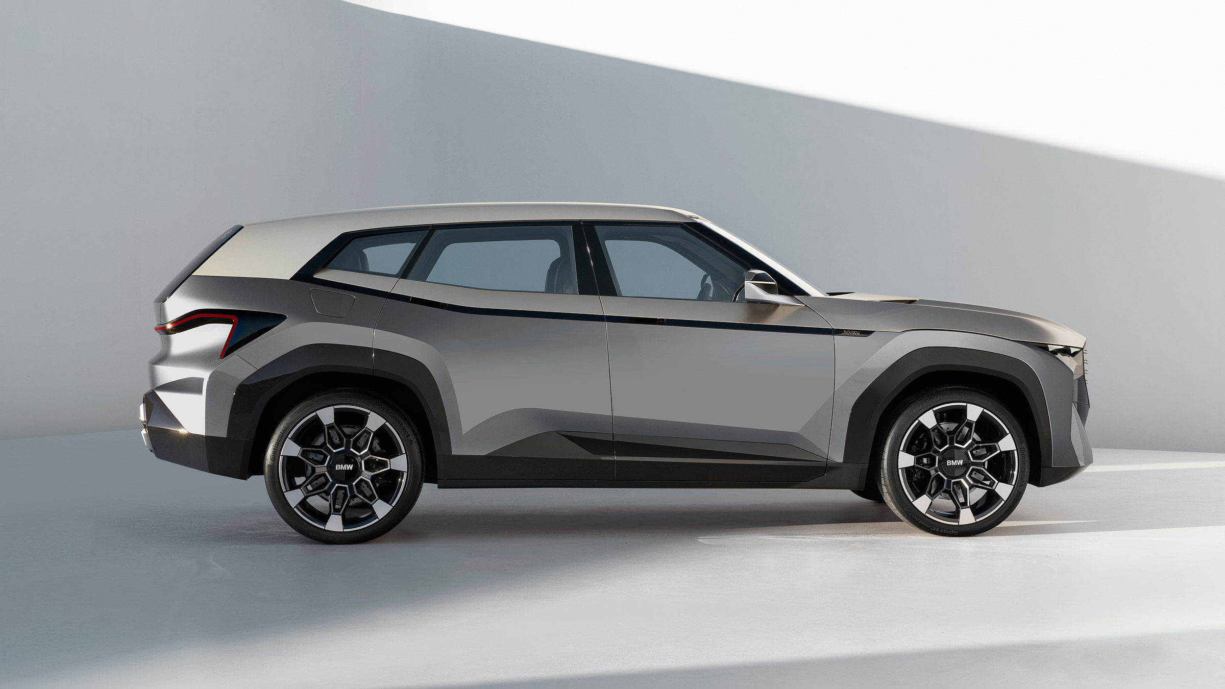 BMW XM Concept – side