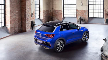 2022 Volkswagen T-Roc R – rear quarter a
