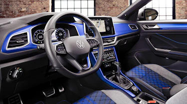 2022 Volkswagen T-Roc R – interior