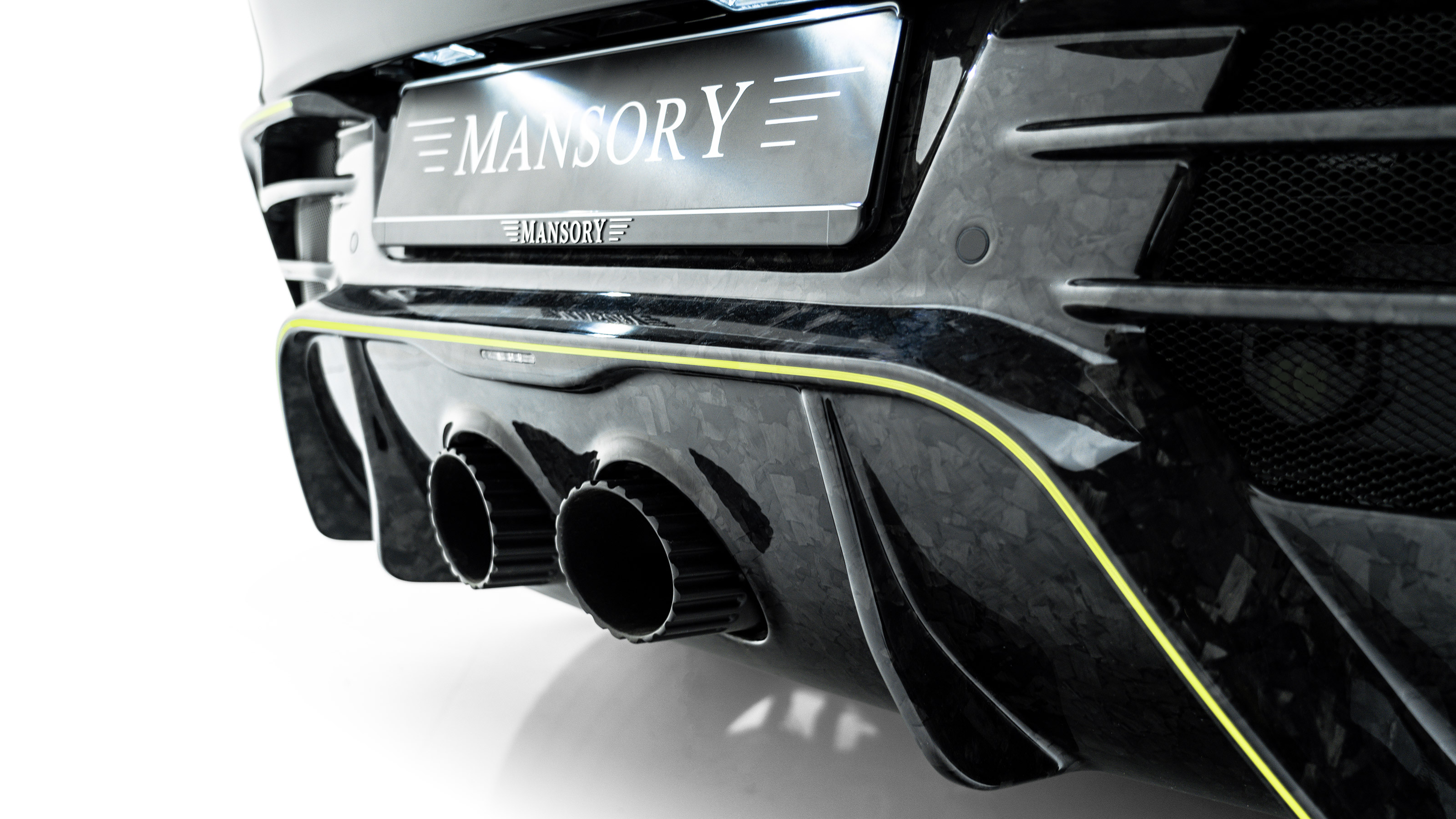 Mansory Aston Martin DBX