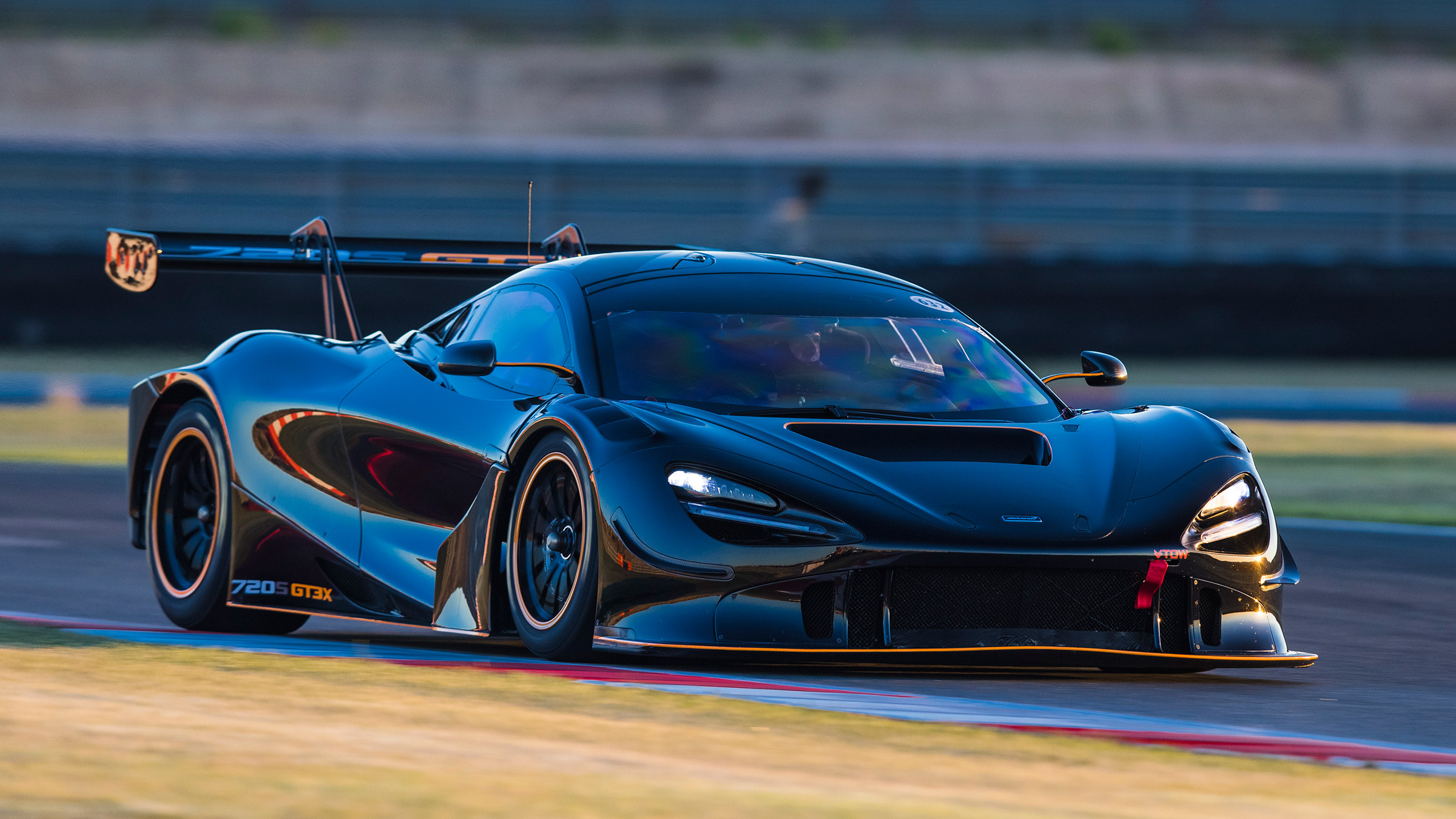 McLaren 720S GT3X 2021 – low light front cornering