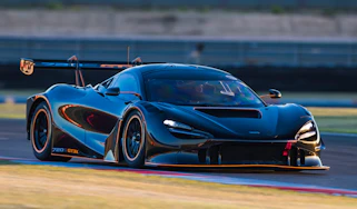 McLaren 720S GT3X 2021 – low light front cornering