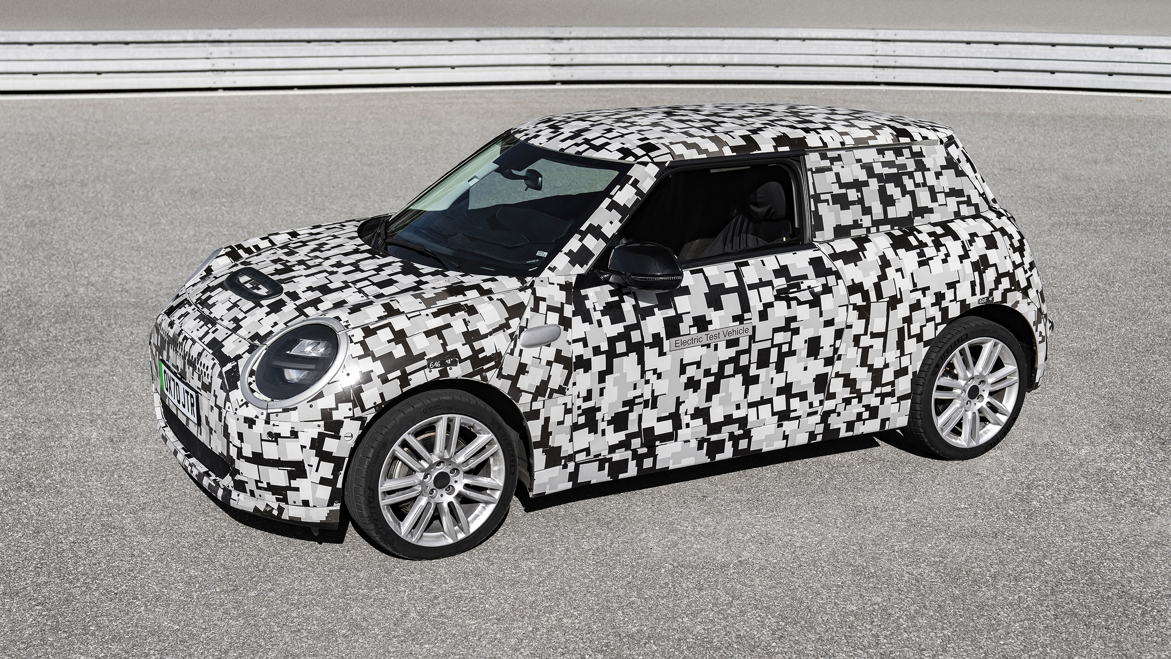 new Mini EV three-door – quarter