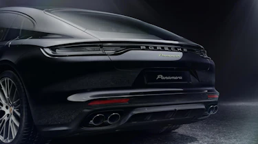Porsche Panamera 4 Platinum Edition – lights