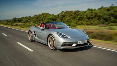 Porsche 718 Boxster 25 – front tracking