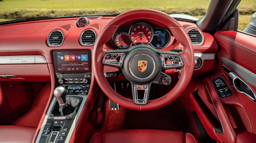 Porsche 718 Boxster 25 – dash