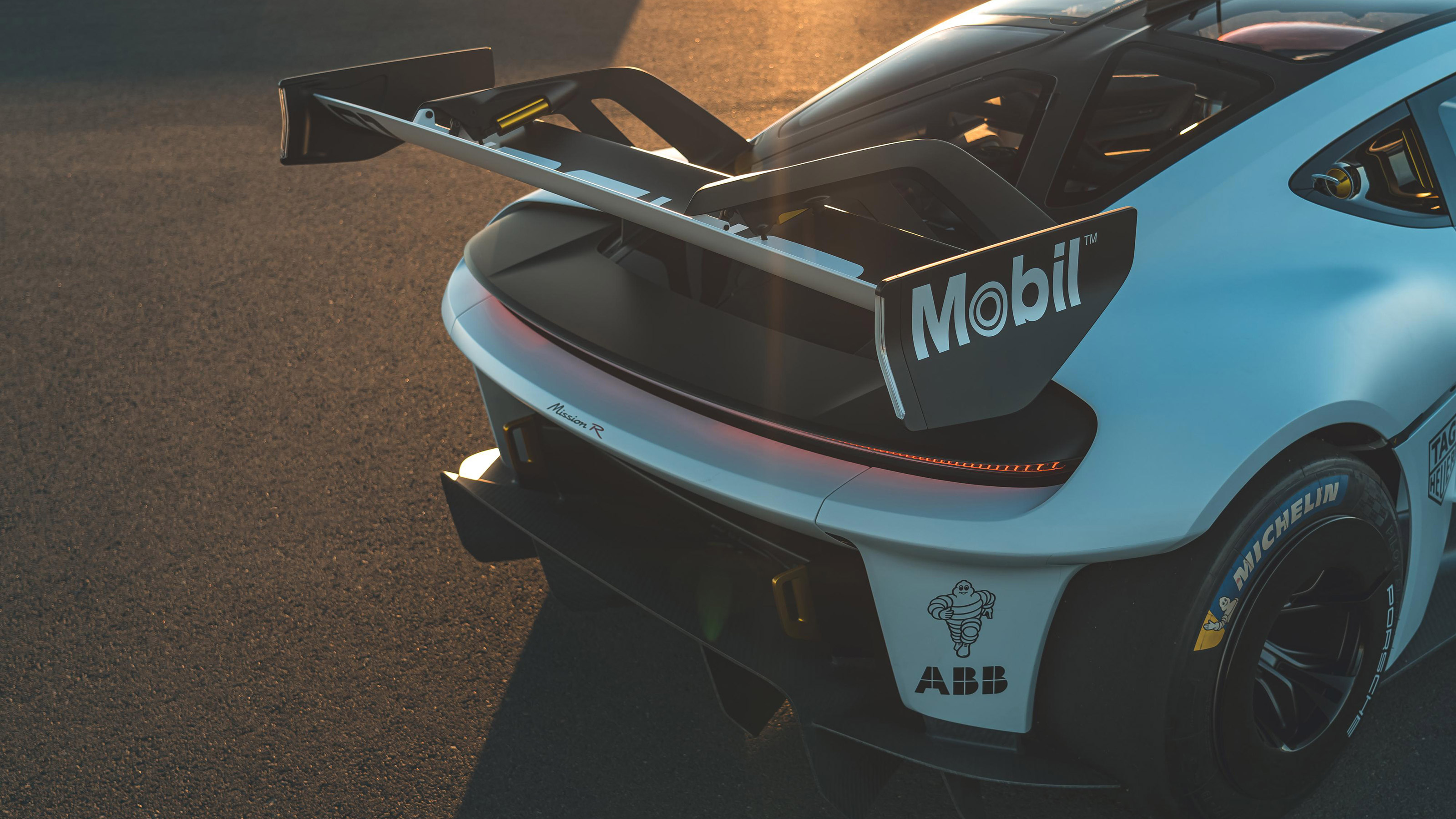 Porsche Mission R review