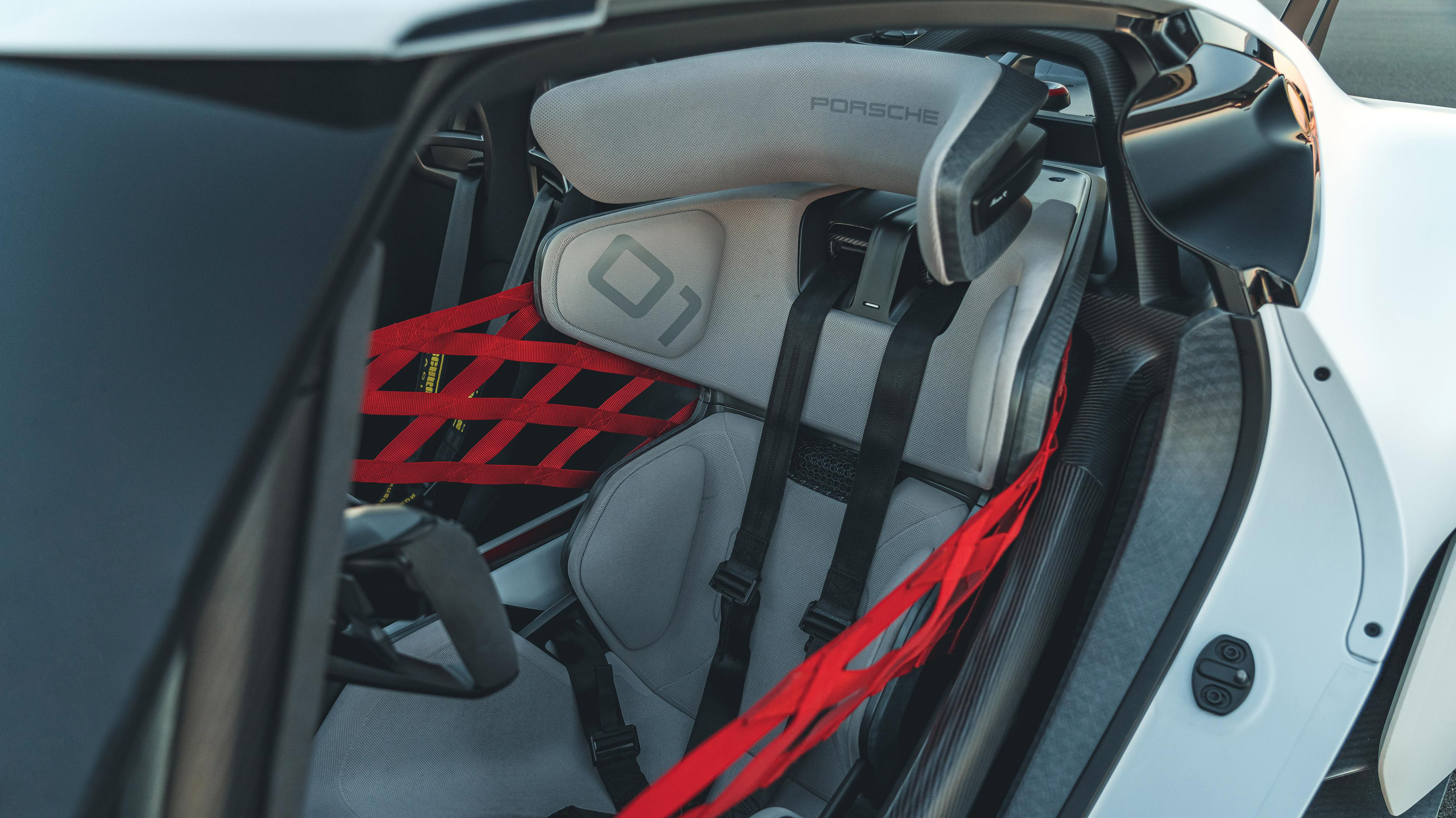 Porsche Mission R review