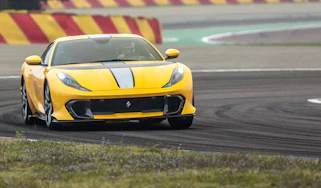 Ferrari 812 Competizione – evo cornering header