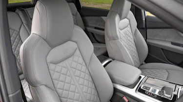 Audi SQ7 2022 – seats