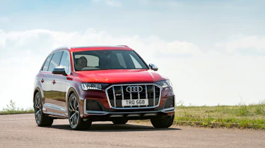 Audi SQ7 2022 – front quarter