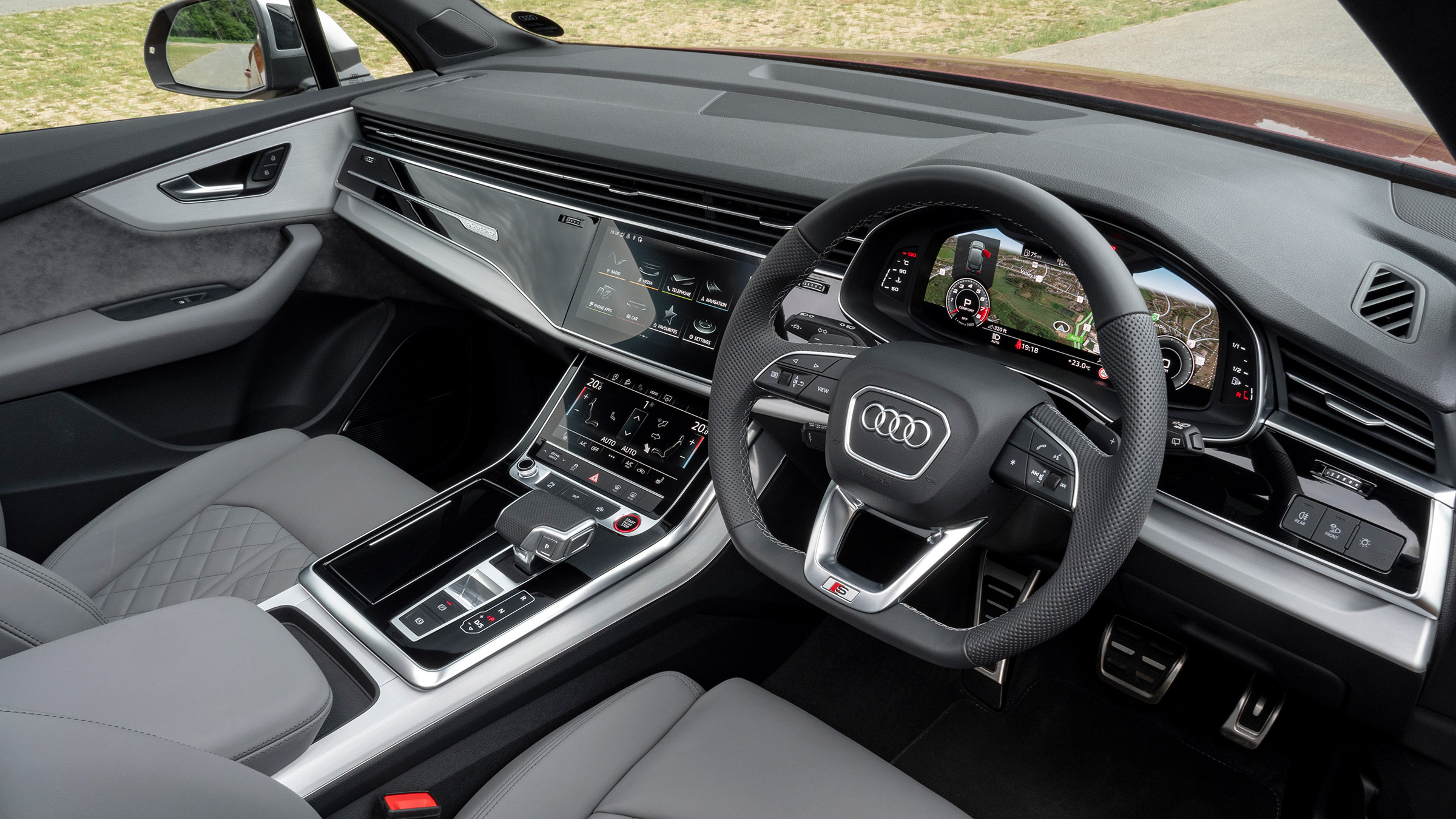 Audi SQ7 2022 – interior